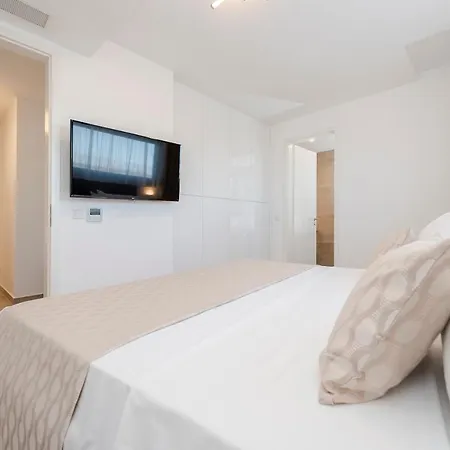 Apartment Tadic